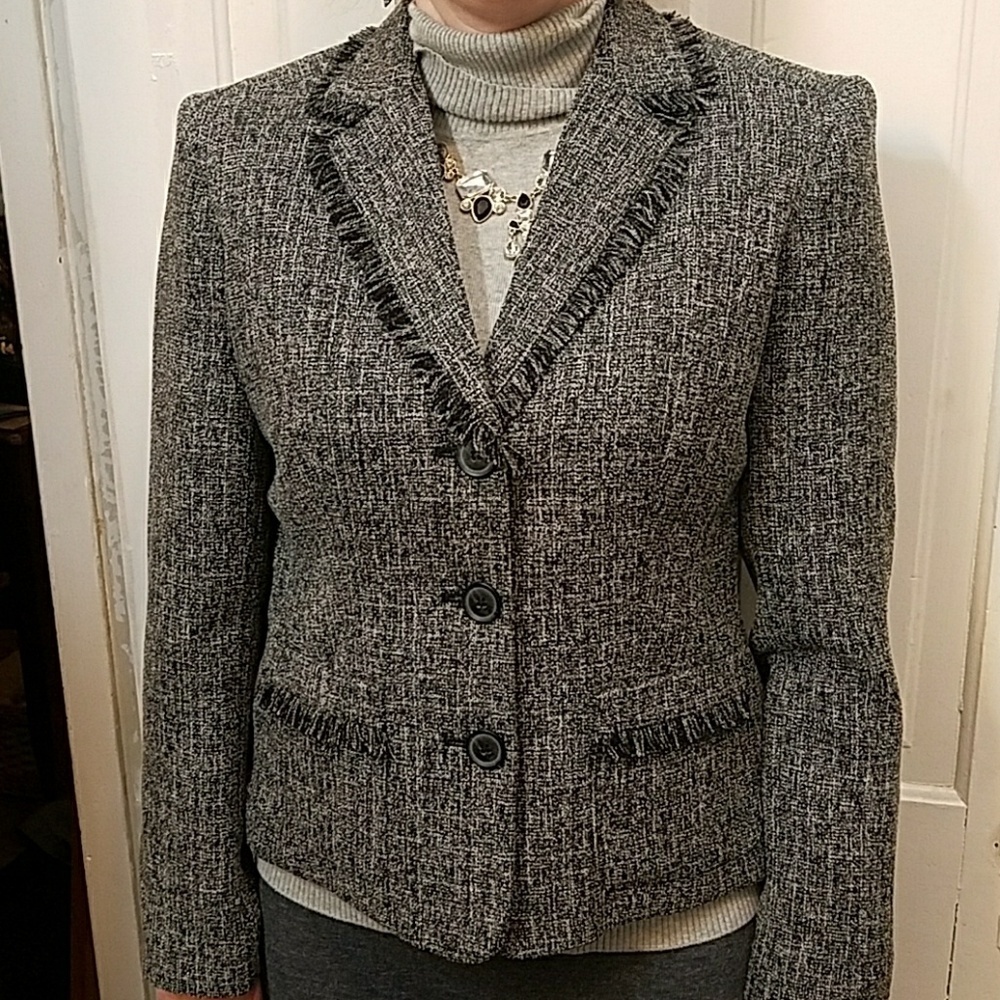👸👕Black and white blazer👕👸